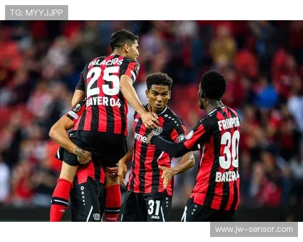 德甲最新战报分析:豪门对决谁能掌控积分榜风向